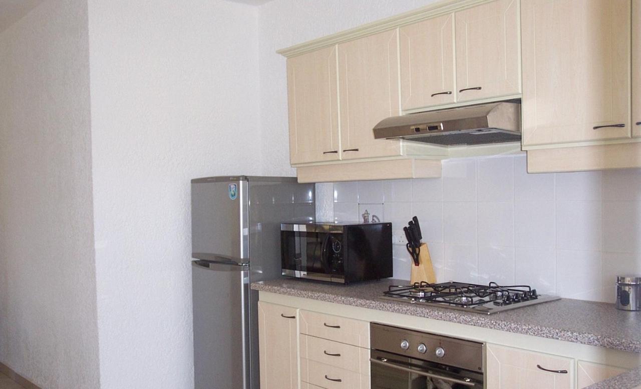 Lovely Apartment In Flic En Flac, Close To The Beach And All Amenities. Bagian luar foto