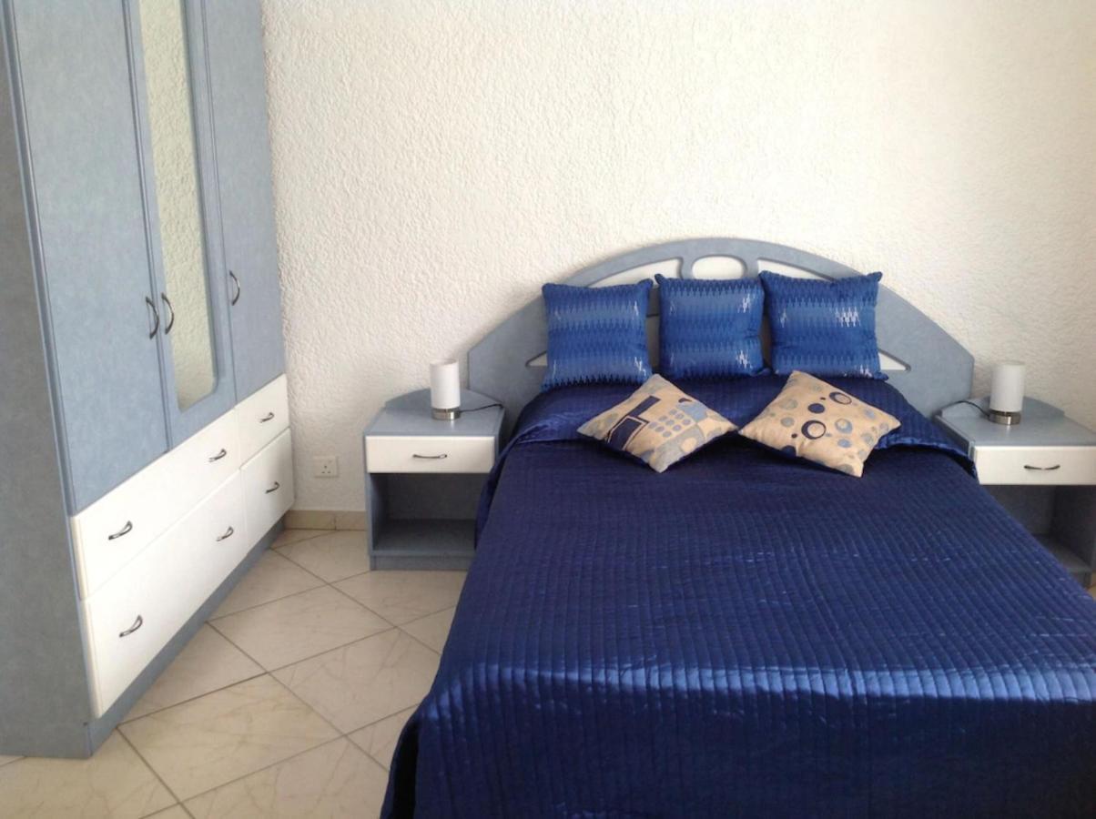 Lovely Apartment In Flic En Flac, Close To The Beach And All Amenities. Bagian luar foto
